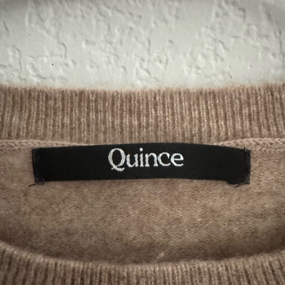 Quince | Small | tan Mongolian cashmere crew neck cashmere sweater - Picture 5 of 9